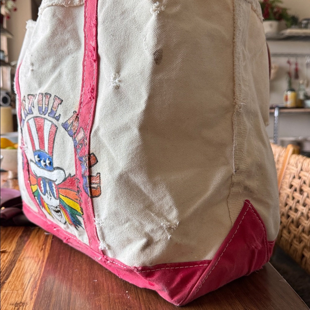 THE GRATEFUL DEAD DOC IS COMING! | A HAND PAINTED BOAT & TOTE VINTAGE RED - Picture 7 of 12